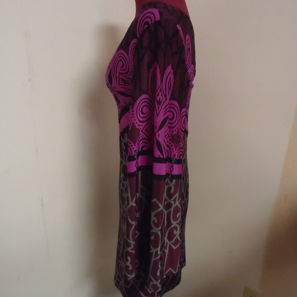 Analili Small Purple One Shoulder Long Sleeve Dress in Abstract Print - Picture 5 of 9